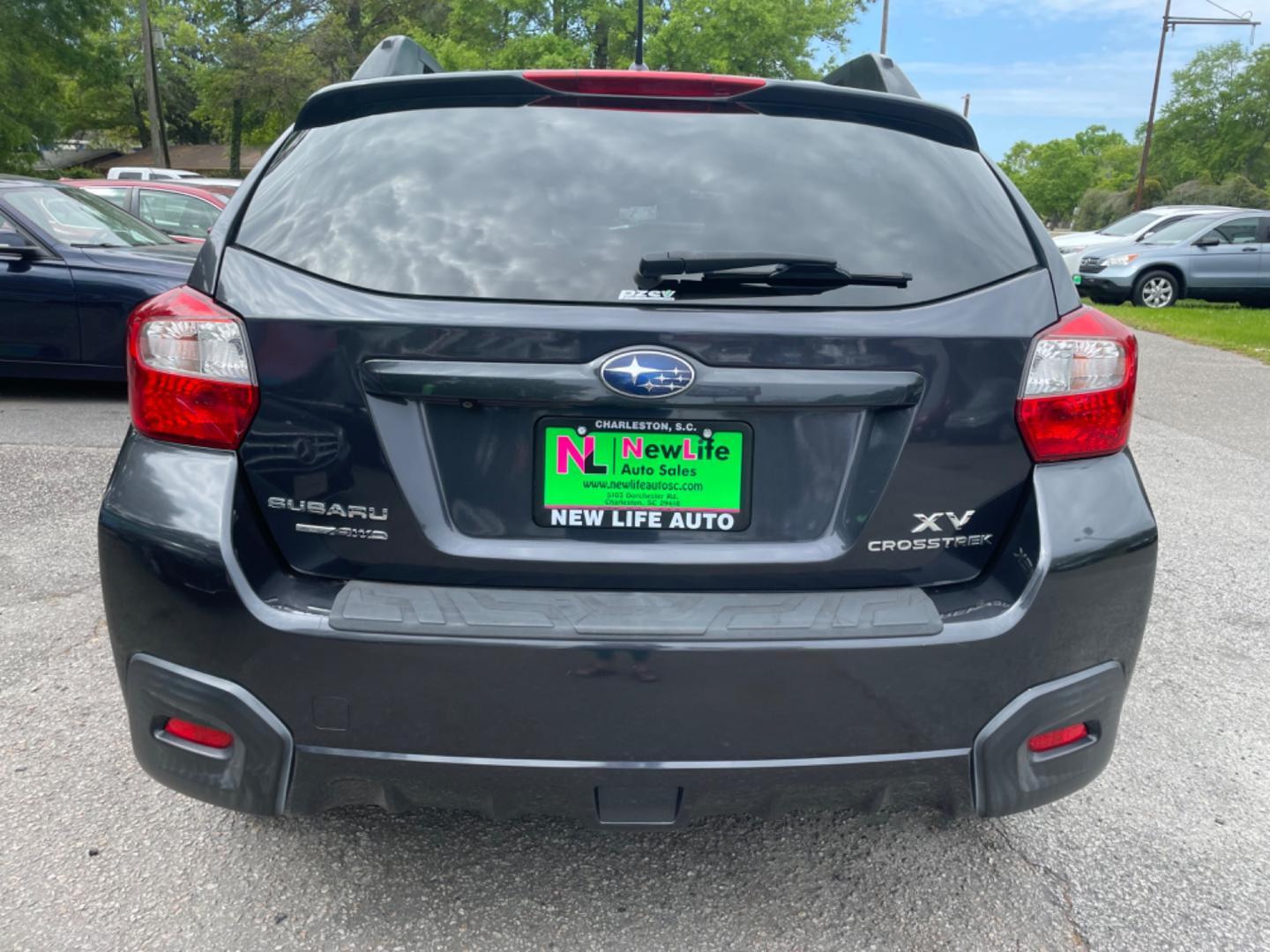 2015 GRAY SUBARU XV CROSSTREK 2.0I PREMIUM (JF2GPACC7FH) with an 2.0L engine, Continuously Variable transmission, located at 5103 Dorchester Rd., Charleston, SC, 29418-5607, (843) 767-1122, 36.245171, -115.228050 - Photo#5